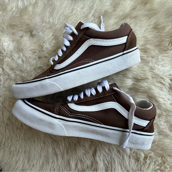 Vans Shoes - Classic chocolate brown Old Skool Vans women’s 8.5/mens 7